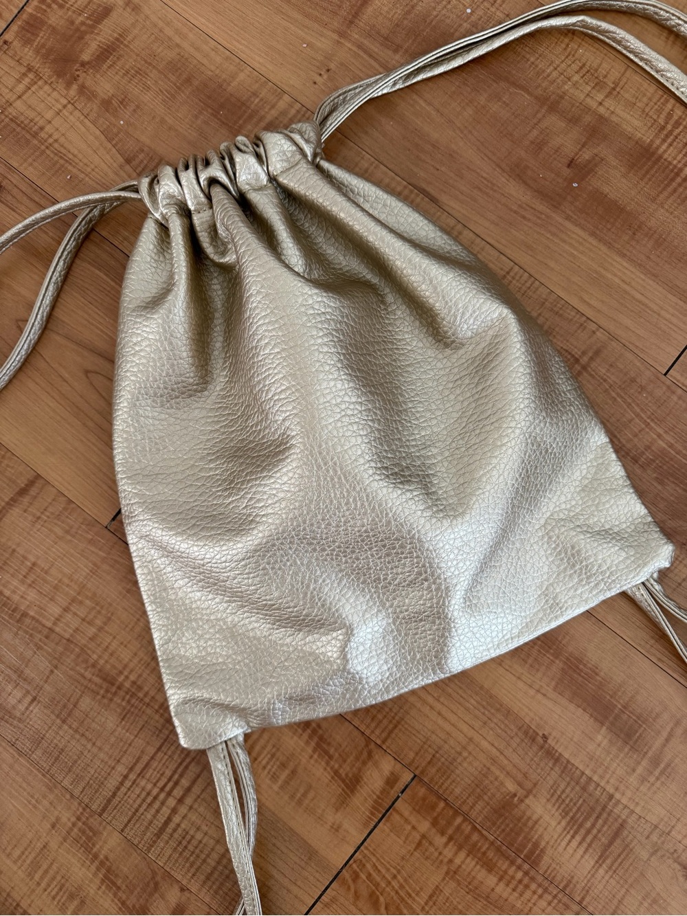 Gold Metallic Drawstring Backpack Bag - Picture 2 of 9